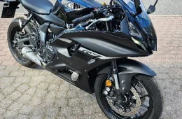 Yamaha YZF-R7