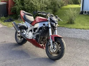 Yamaha FZR