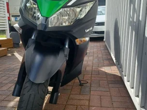 Kawasaki J300 ABS
