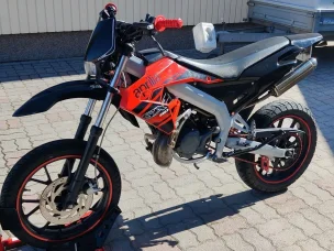 Aprilia SX