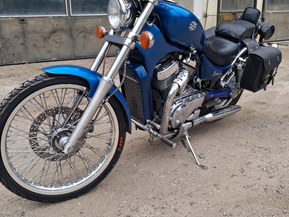 Suzuki VS
