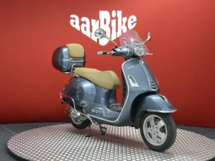 Vespa GTS