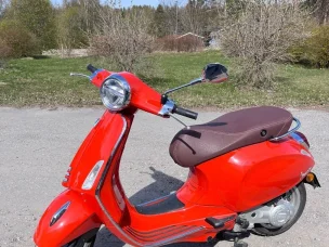 Vespa LX