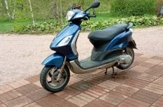 Piaggio Fly
