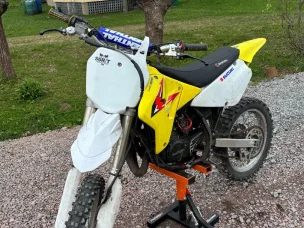 Suzuki RM