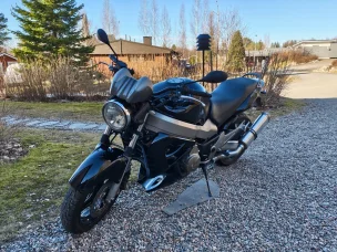 Honda X11