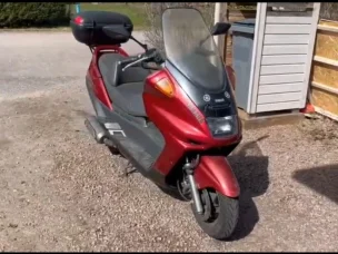 Yamaha Majesty