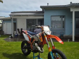 KTM 125