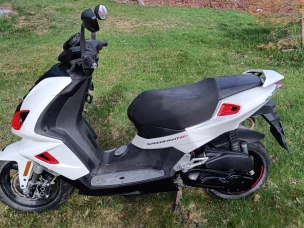 Peugeot Speedfight 4