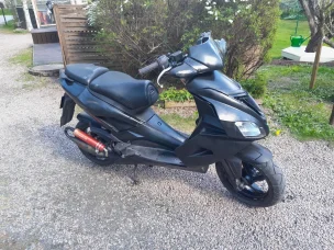 Aprilia SR