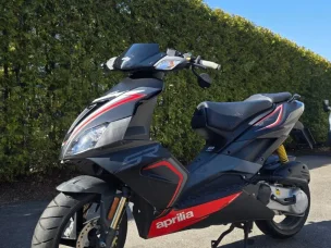 Aprilia SR