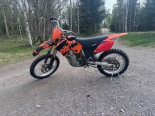 KTM 525