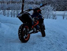 KTM 690
