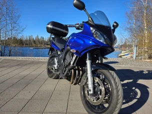 Yamaha FZ6-S