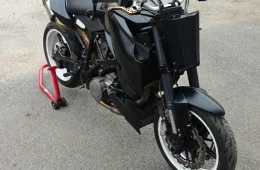 KTM 990