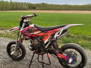 KTM 200