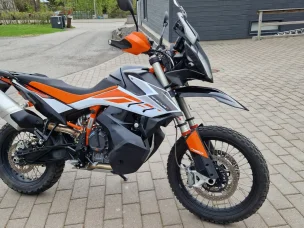 KTM 790
