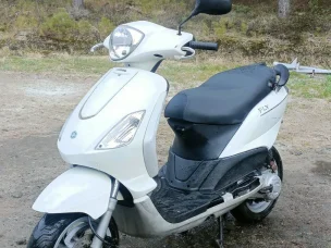Piaggio Fly