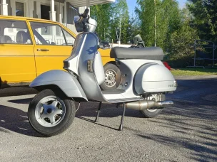 Vespa PX