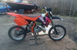 KTM 200