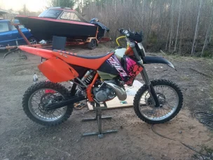 KTM 200