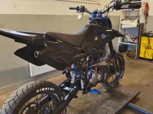 CH Racing CH