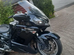 Kawasaki GTR