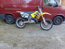 Suzuki RM