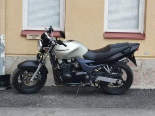 Kawasaki ZR-7