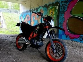 KTM 690