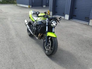Triumph Speed Four