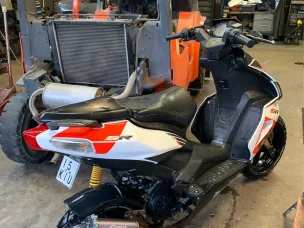 Aprilia SR