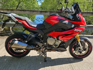 BMW S