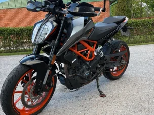 KTM 390