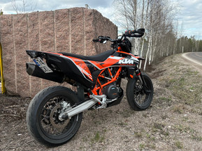 KTM 690
