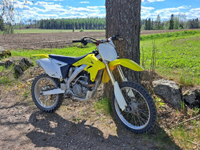 Suzuki RM-Z