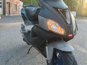 Aprilia SR
