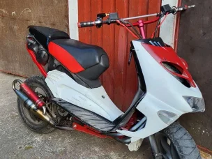 Aprilia SR