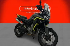 CFMOTO 800MT