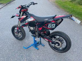 KTM 125