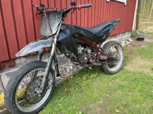 Aprilia SX