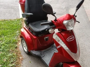 Pyrkijä E400