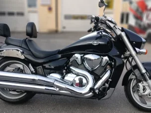 Suzuki Intruder
