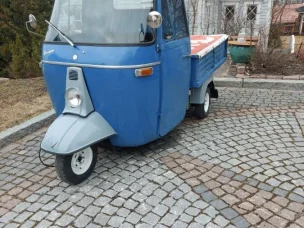 Vespa Commercial