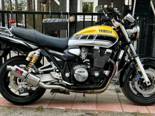 Yamaha XJR