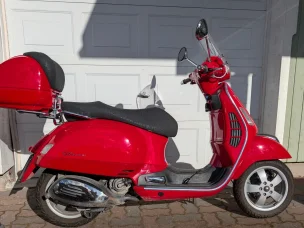 Vespa GTS