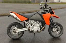 KTM 950