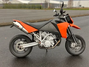 KTM 950