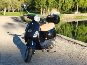 Vespa LX