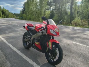 Aprilia RS